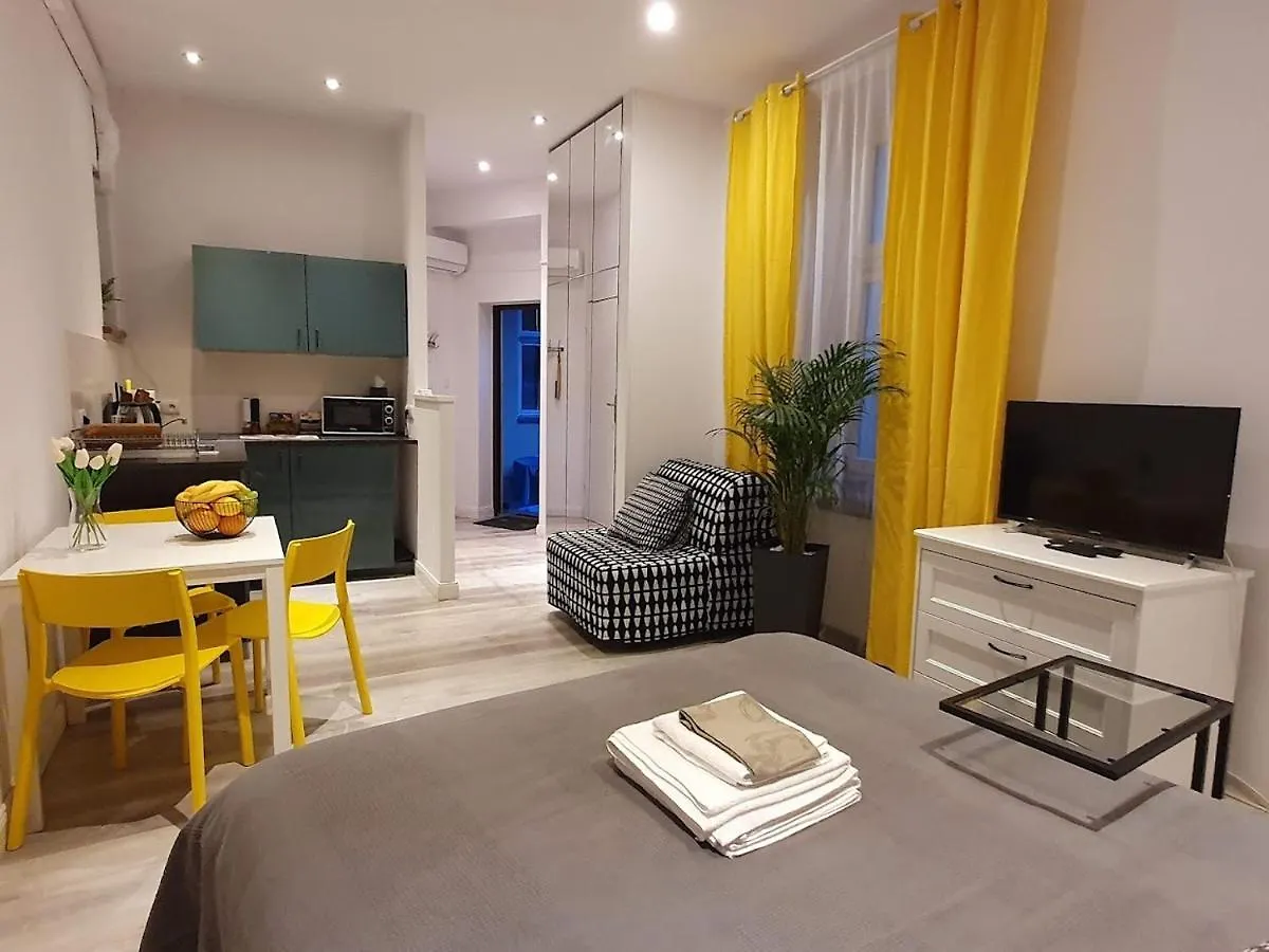 L-2 Krakow Center Studio O&P Apartfamily Polsko